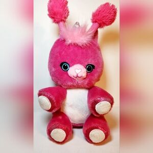 Fuzzible connectable plush pet